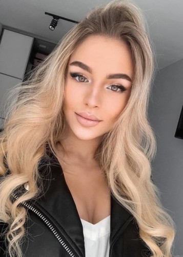 Алина, Г. Рефтинский