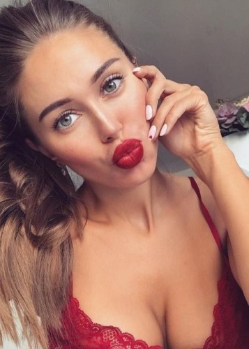 Рита, Г. Рефтинский